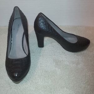 Devi Kroell Brown Snakeskin Pumps size 37 (sz 7)